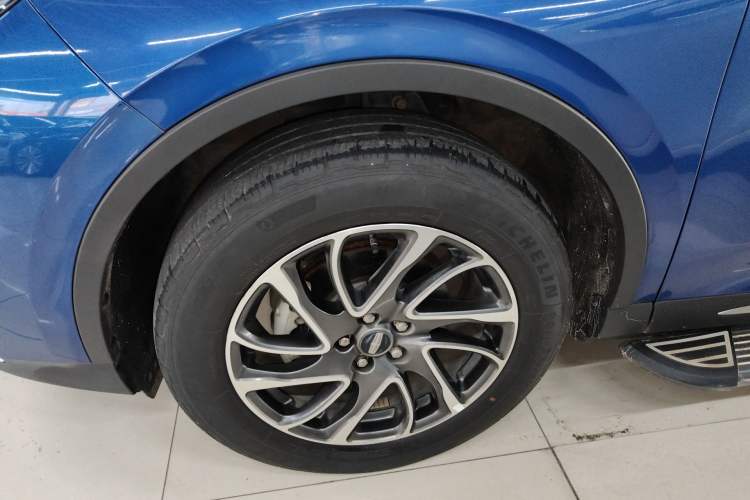 Used Lincoln Corsair 2021 2.0T Two-Wheel-Drive Luxury Edition Left Front Wheel Hub