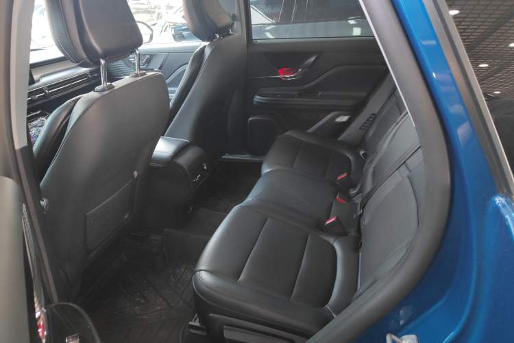 Used Lincoln Corsair 2021 2.0T Two-Wheel Drive Deluxe Edition Left Rear Seat