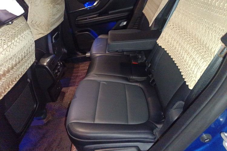 Used Lincoln Corsair 2021 2.0T Two-Wheel-Drive Luxury Edition Left Rear Seat
