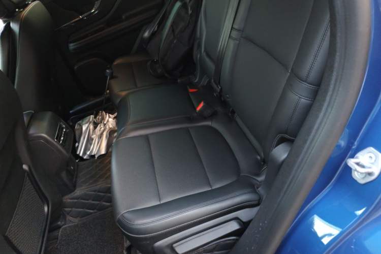 Used Lincoln Corsair 2021 2.0T Two-Wheel Drive Deluxe Edition Left Rear Seat