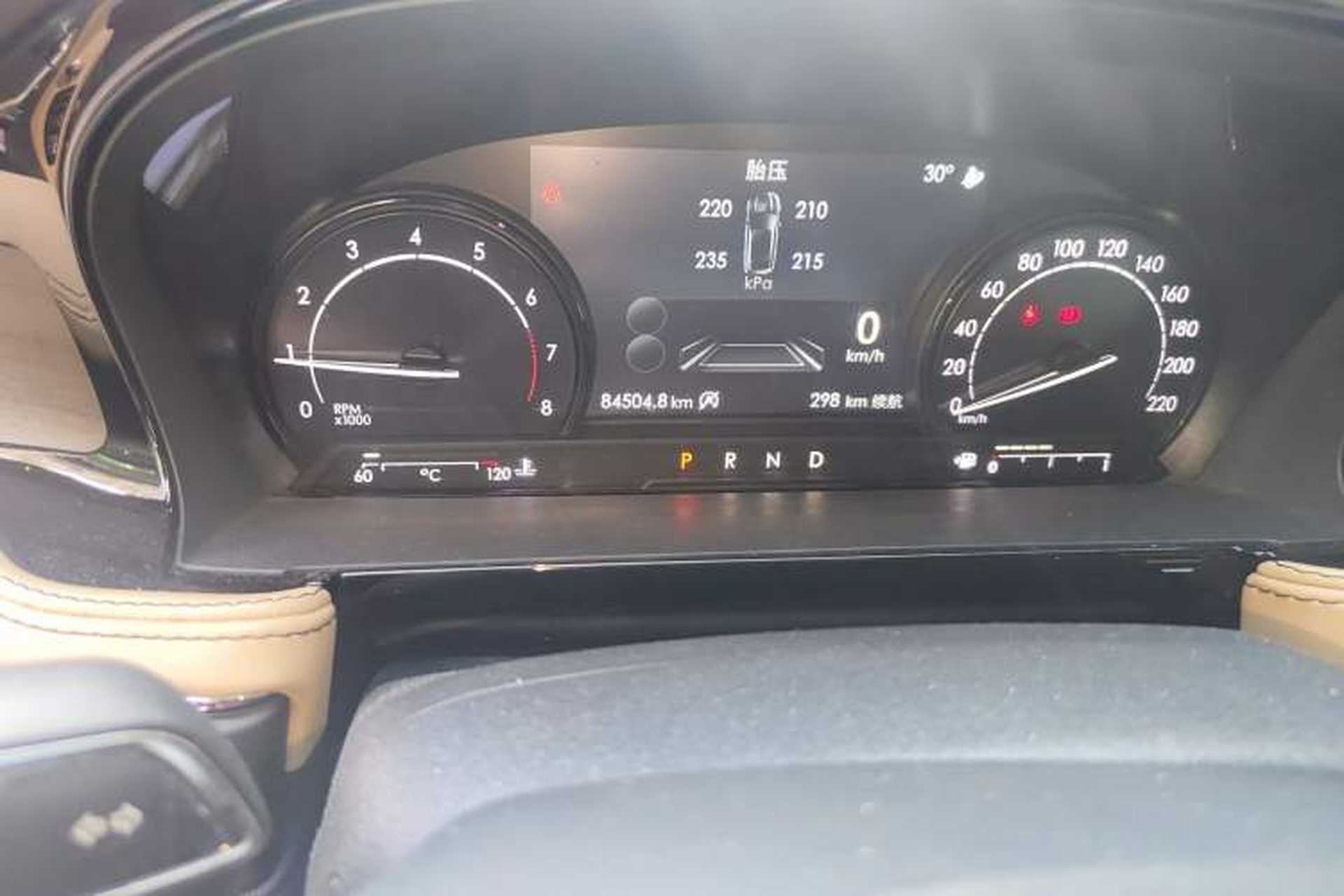 Used Lincoln Corsair 2021 2.0T Two-Wheel-Drive Luxury Edition Odometer Close Up