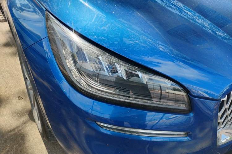 Used Lincoln Corsair 2021 2.0T Two-Wheel Drive Deluxe Edition Right Front Headlight