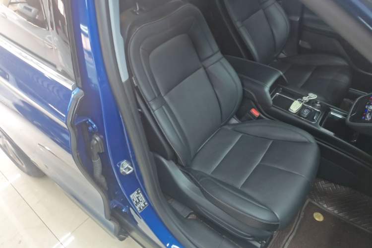Used Lincoln Corsair 2021 2.0T Two-Wheel Drive Deluxe Edition Right Front Seat