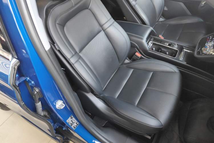 Used Lincoln Corsair 2021 2.0T Two-Wheel Drive Deluxe Edition Right Front Seat