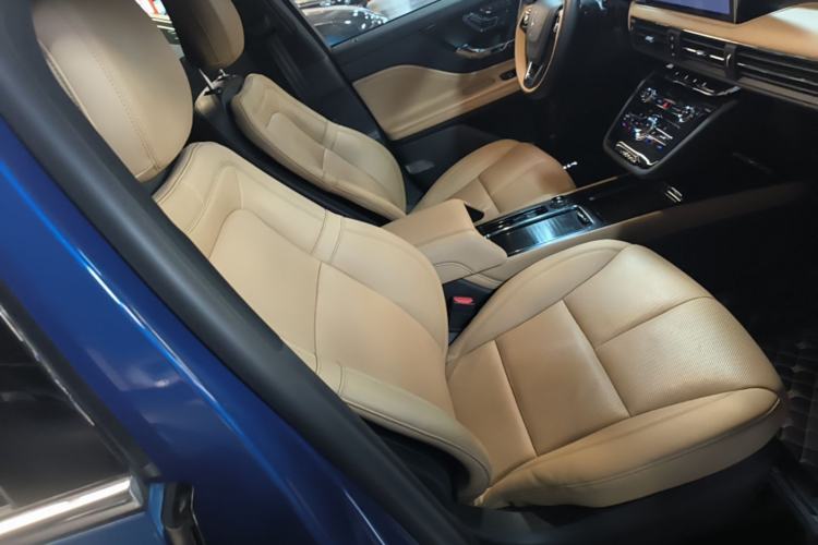 Used Lincoln Corsair 2021 2.0T Four-Wheel Drive Luxury Edition Right Front Seat