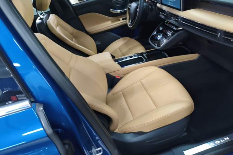 Used Lincoln Corsair 2021 2.0T Two-Wheel-Drive Luxury Edition Right Front Seat