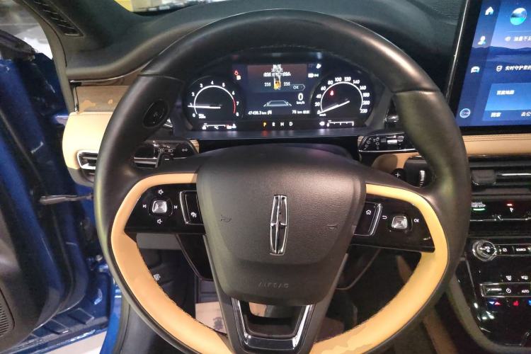 Used Lincoln Corsair 2021 2.0T Two-Wheel-Drive Luxury Edition Steering Wheel
