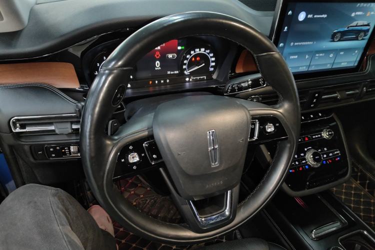 Used Lincoln Corsair 2021 2.0T Two-Wheel-Drive Luxury Edition Steering Wheel