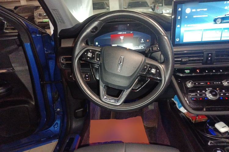 Used Lincoln Corsair 2021 2.0T Two-Wheel-Drive Luxury Edition Steering Wheel