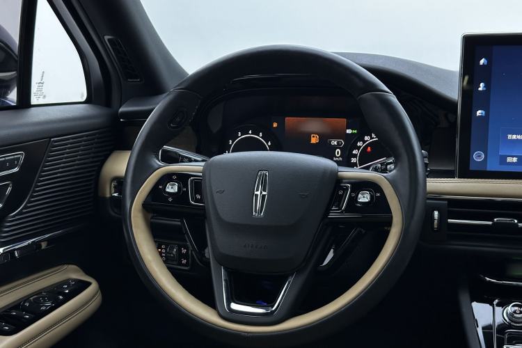 Used Lincoln Corsair 2021 2.0T Two-Wheel-Drive Luxury Edition Steering Wheel