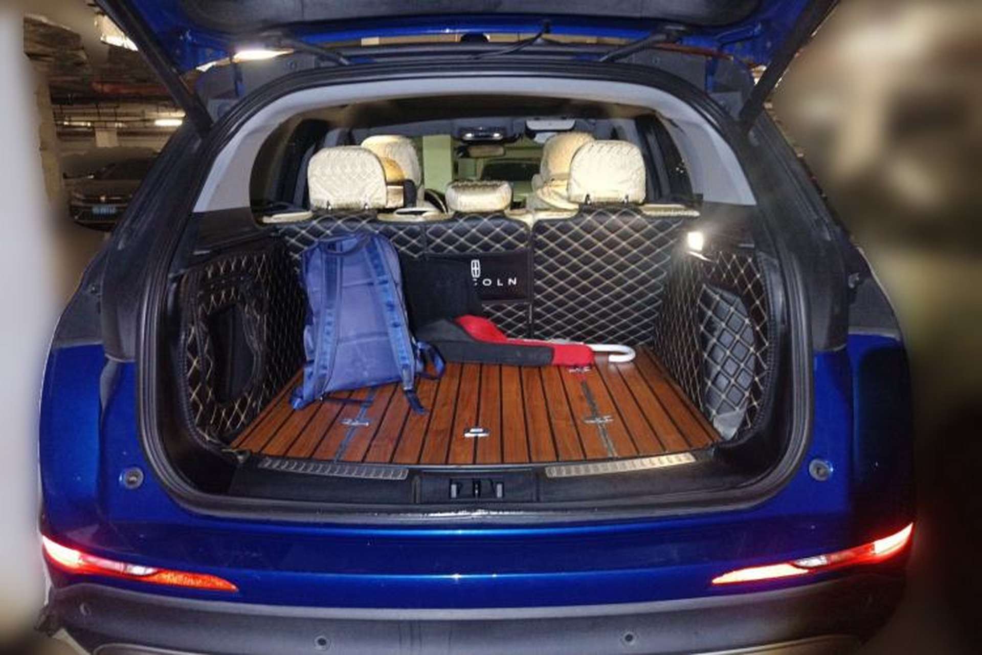 Used Lincoln Corsair 2021 2.0T Two-Wheel-Drive Luxury Edition Trunk