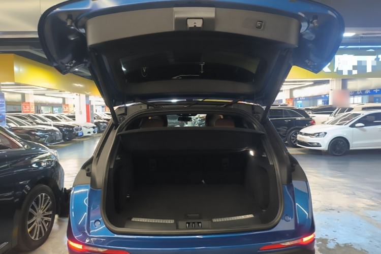 Used Lincoln Corsair 2021 2.0T Four-Wheel Drive Luxury Edition Trunk