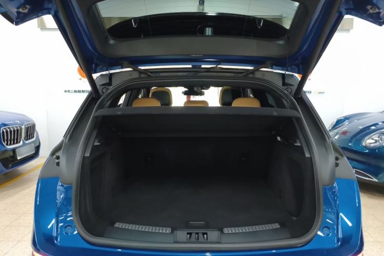 Used Lincoln Corsair 2021 2.0T Two-Wheel-Drive Luxury Edition Trunk