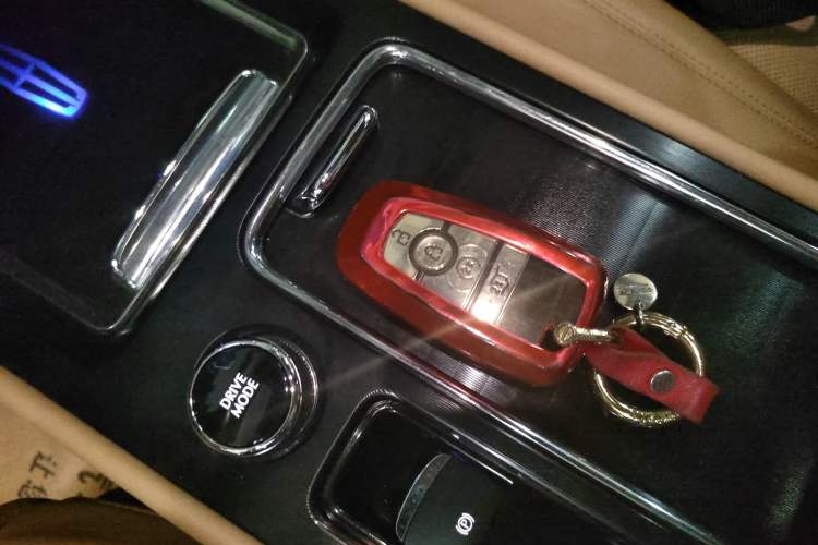 Used Lincoln Corsair 2021 2.0T Two-Wheel-Drive Luxury Edition Vehicle Key