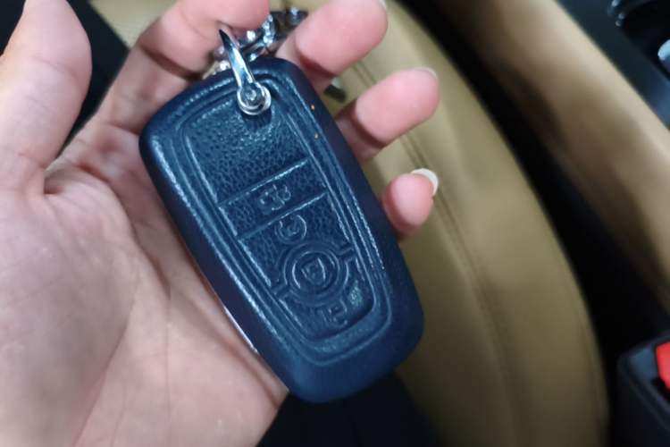 Used Lincoln Corsair 2021 2.0T Two-Wheel-Drive Luxury Edition Vehicle Key