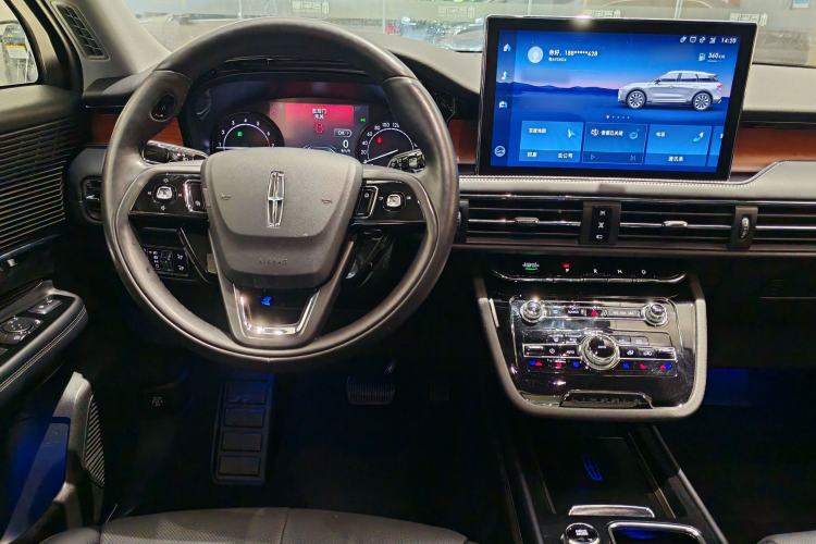 Used Lincoln Corsair 2021 2.0T Two-Wheel-Drive Luxury Edition Audio And AC Panel