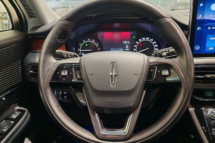 Used Lincoln Corsair 2021 2.0T Two-Wheel-Drive Luxury Edition Steering Wheel