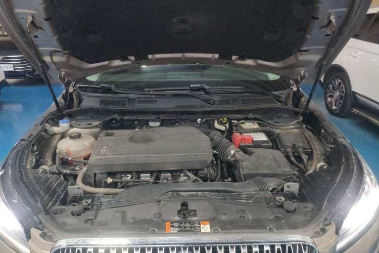 Used Lincoln Corsair 2021 2.0T Two-Wheel Drive Deluxe Edition Engine Bay