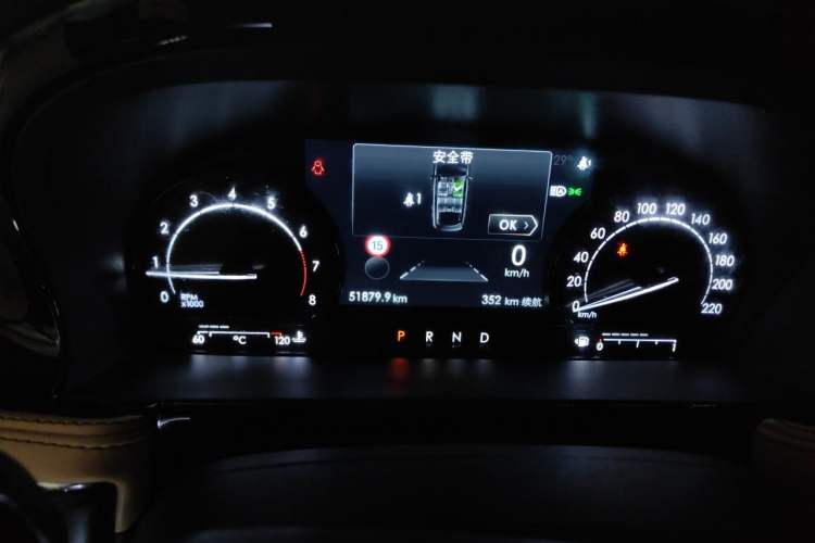 Used Lincoln Corsair 2021 2.0T Two-Wheel-Drive Luxury Edition Instrument Cluster