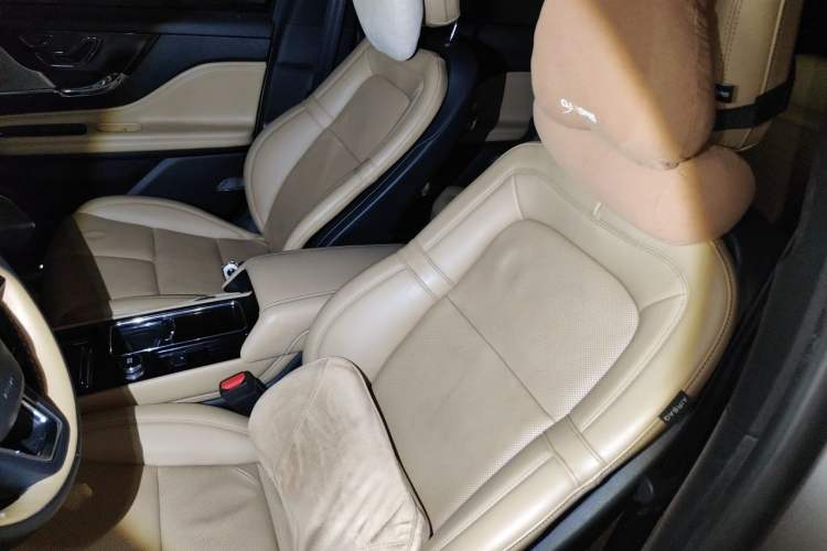 Used Lincoln Corsair 2021 2.0T Two-Wheel-Drive Luxury Edition Left Front Seat