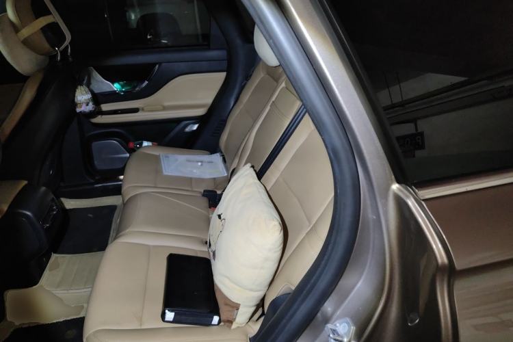 Used Lincoln Corsair 2021 2.0T Two-Wheel-Drive Luxury Edition Left Rear Seat