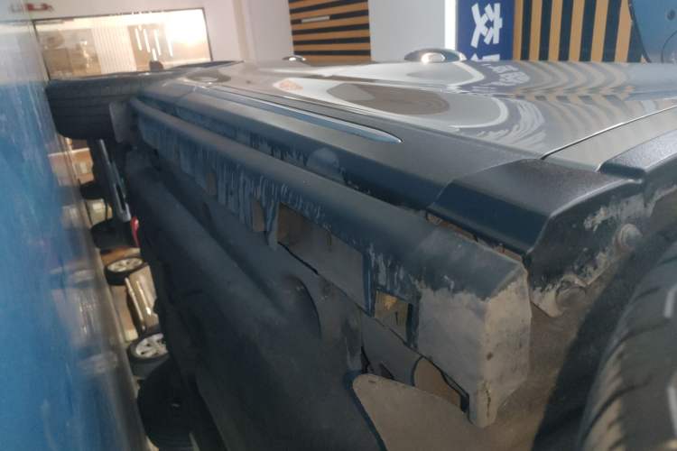 Used Lincoln Corsair 2021 2.0T Two-Wheel Drive Deluxe Edition Right Side Sill