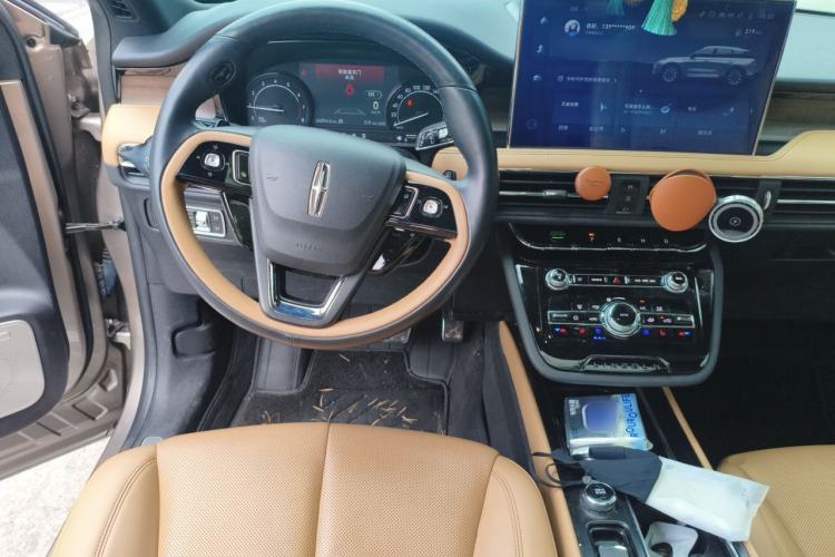 Used Lincoln Corsair 2021 2.0T Two-Wheel-Drive Luxury Edition Steering Wheel