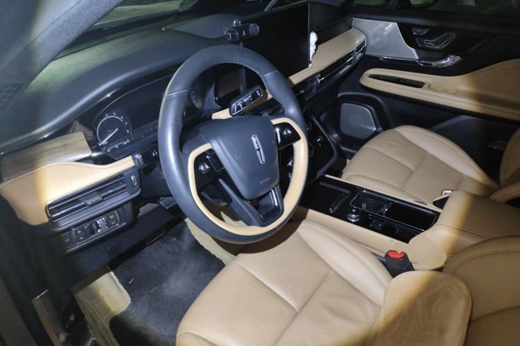 Used Lincoln Corsair 2021 2.0T Two-Wheel-Drive Luxury Edition Steering Wheel
