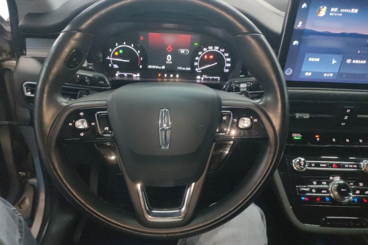 Used Lincoln Corsair 2021 2.0T Two-Wheel Drive Deluxe Edition Steering Wheel