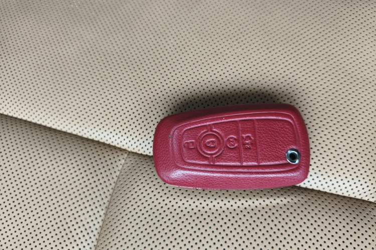 Used Lincoln Corsair 2021 2.0T Two-Wheel-Drive Luxury Edition Vehicle Key