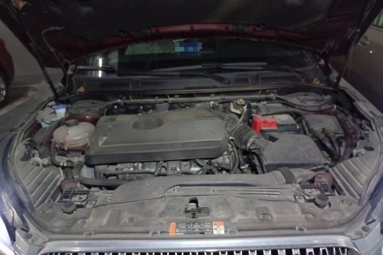 Used Lincoln Corsair 2021 2.0T Two-Wheel-Drive Luxury Edition Engine Bay