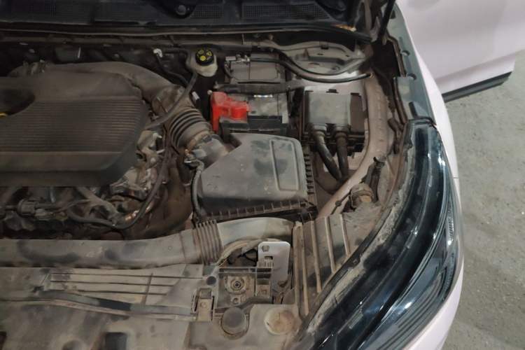 Used Lincoln Corsair 2021 2.0T Two-Wheel Drive Deluxe Edition Engine Bay Left