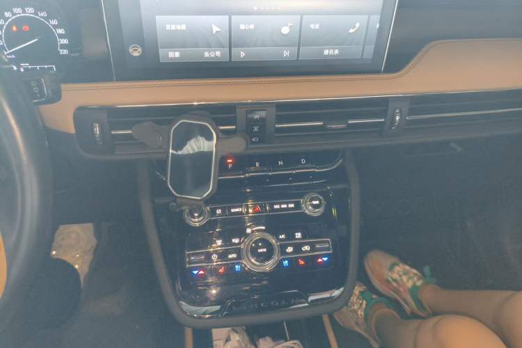 Used Lincoln Corsair 2021 2.0T Two-Wheel-Drive Luxury Edition Audio And AC Panel