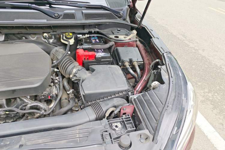 Used Lincoln Corsair 2021 2.0T Four-Wheel Drive Prestige Edition Engine Bay Left