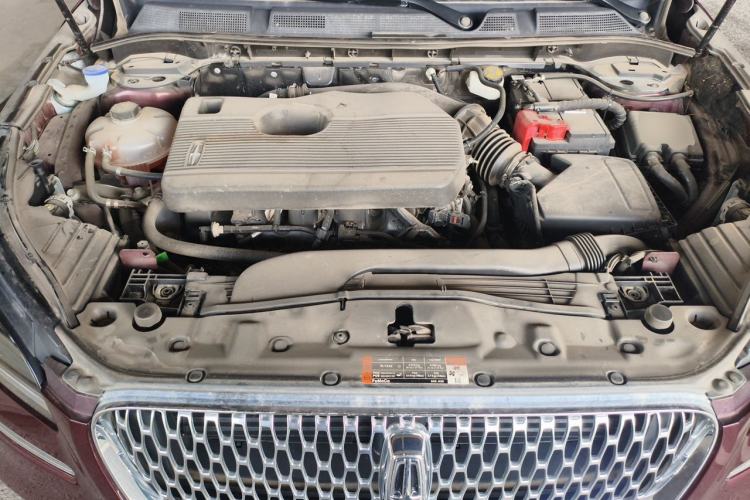 Used Lincoln Corsair 2021 2.0T Two-Wheel-Drive Luxury Edition Engine Bay