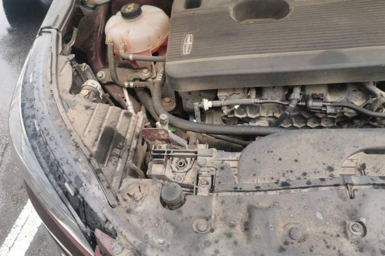 Used Lincoln Corsair 2021 2.0T Two-Wheel Drive Deluxe Edition Engine Bay Right