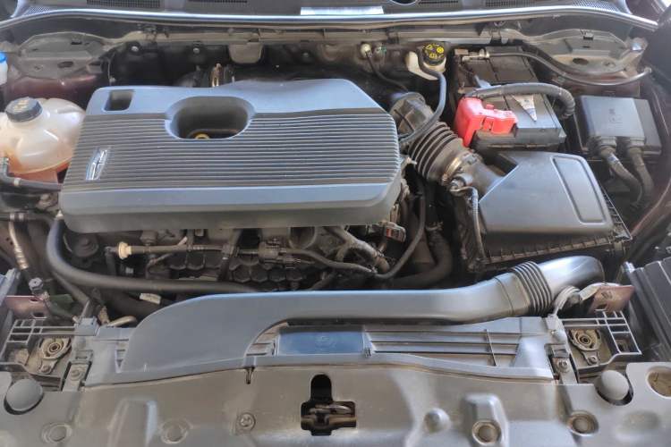 Used Lincoln Corsair 2021 2.0T Two-Wheel-Drive Luxury Edition Engine Bay