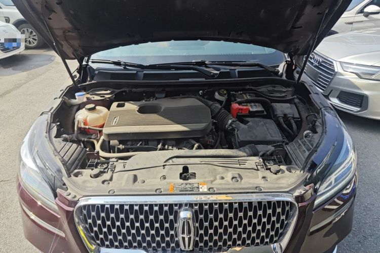 Used Lincoln Corsair 2021 2.0T Two-Wheel-Drive Luxury Edition Engine Bay