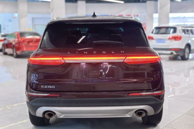Used Lincoln Corsair 2021 2.0T Two-Wheel Drive Deluxe Edition Exterior 2