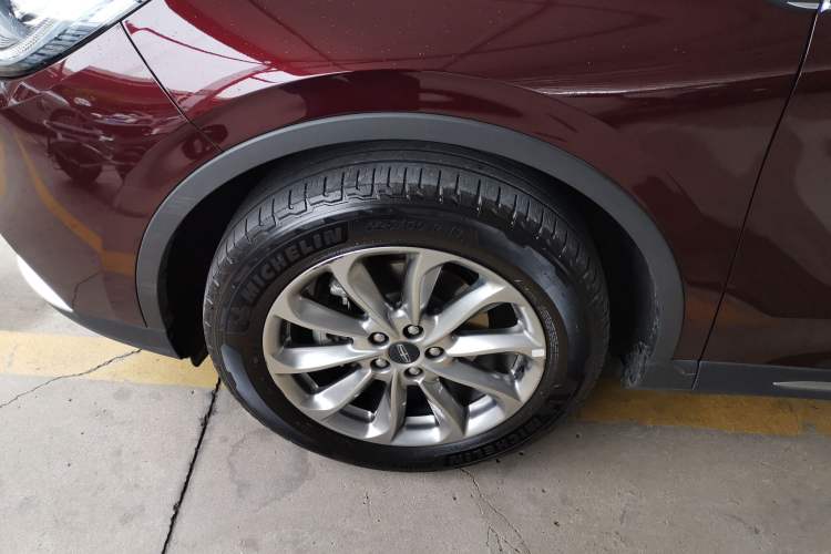 Used Lincoln Corsair 2021 2.0T Two-Wheel Drive Deluxe Edition Exterior 4
