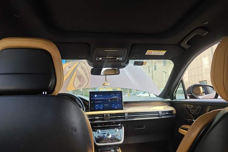 Used Lincoln Corsair 2021 2.0T Two-Wheel-Drive Luxury Edition Headliner