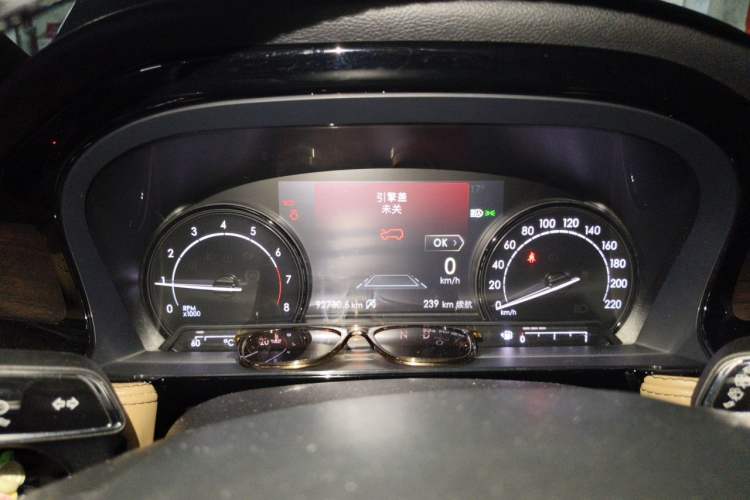 Used Lincoln Corsair 2021 2.0T Two-Wheel-Drive Luxury Edition Instrument Cluster