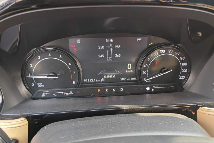 Used Lincoln Corsair 2021 2.0T Two-Wheel-Drive Luxury Edition Instrument Cluster