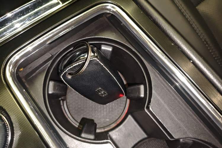 Used Lincoln Corsair 2021 2.0T Two-Wheel Drive Deluxe Edition Interior 1