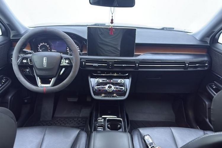 Used Lincoln Corsair 2021 2.0T Two-Wheel-Drive Luxury Edition Interior 2