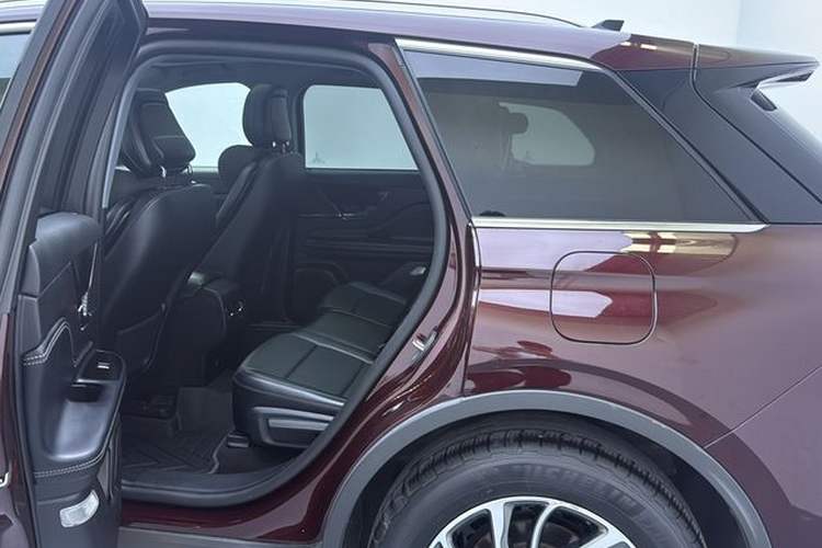 Used Lincoln Corsair 2021 2.0T Two-Wheel-Drive Luxury Edition Interior 5