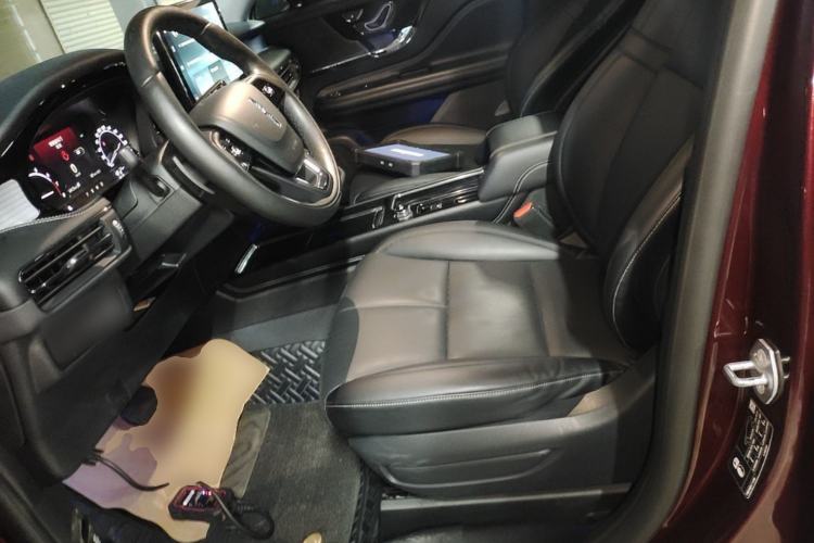 Used Lincoln Corsair 2021 2.0T Two-Wheel Drive Deluxe Edition Left Front Seat
