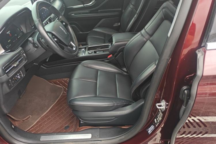 Used Lincoln Corsair 2021 2.0T Two-Wheel Drive Deluxe Edition Left Front Seat
