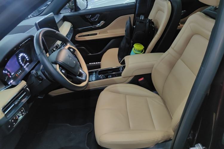 Used Lincoln Corsair 2021 2.0T Two-Wheel-Drive Luxury Edition Left Front Seat