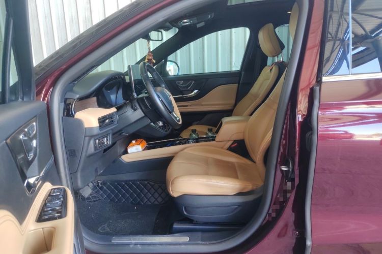 Used Lincoln Corsair 2021 2.0T Two-Wheel-Drive Luxury Edition Left Front Seat